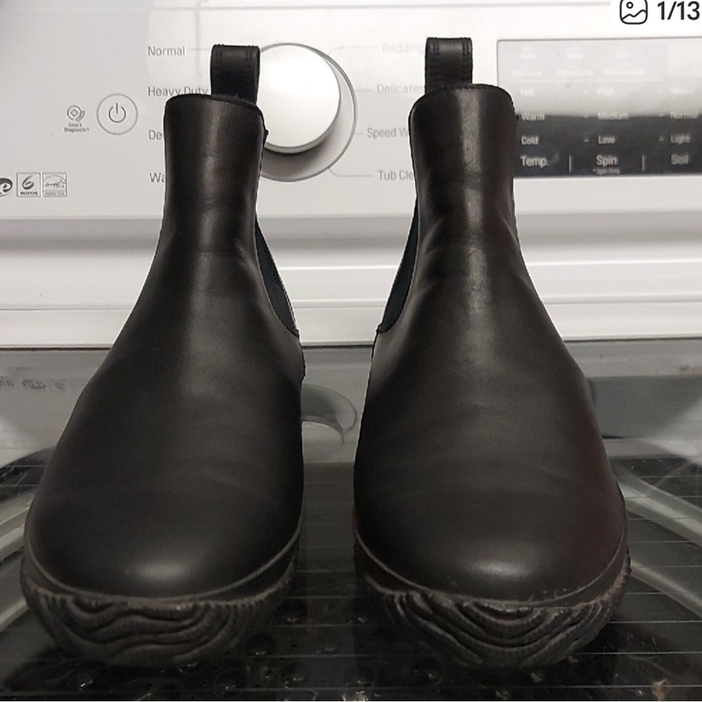 Spingle Move Black Leather Japanese Chelsea Boots – Men’s US 7.5